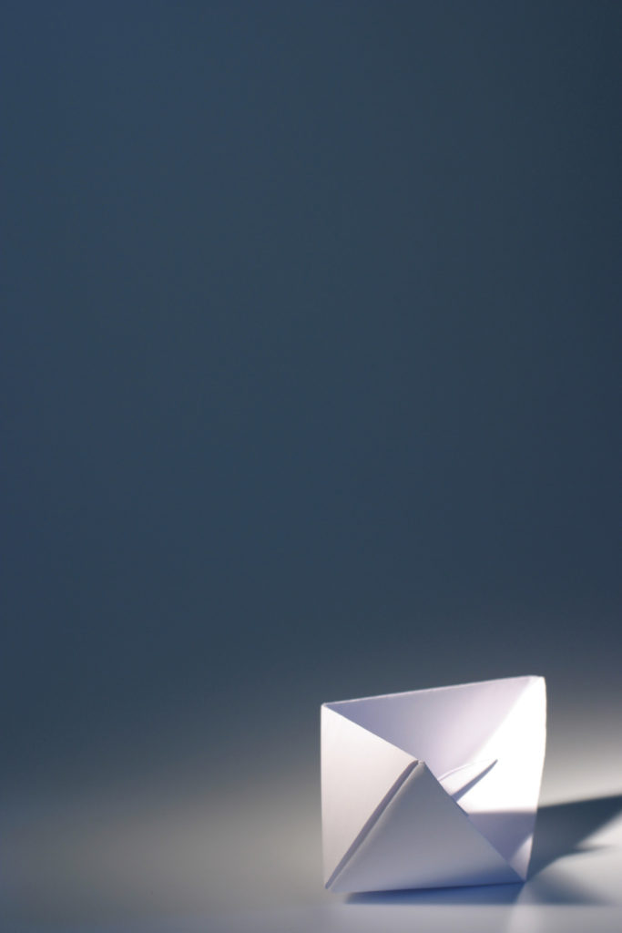 Paper Boat © Ward Meremans